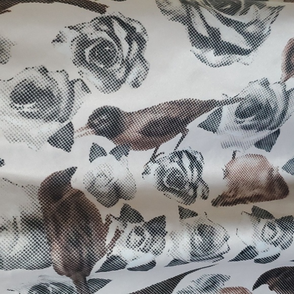 Torrid Women's Bird Floral Print Satin Lace Cami Tank - Picture 7 of 9